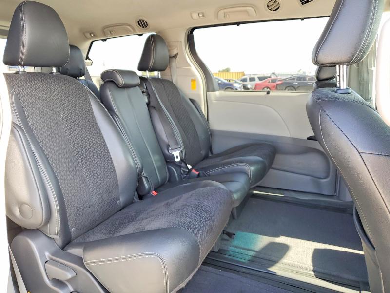 Продажа на аукционе авто 2014 Toyota Sienna, vin: 5TDXK3DC8ES506842, номер лота: 53294176