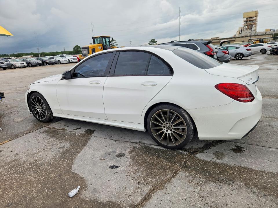 53980336 :رقم المزاد ، 55SWF4JB2HU216346 vin ، 2017 Mercedes-benz C مزاد بيع