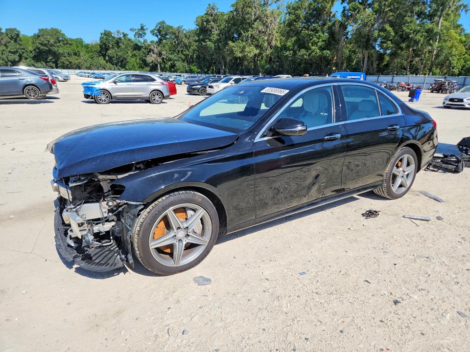 53906966 :رقم المزاد ، WDDZF4KB7HA019765 vin ، 2017 Mercedes-benz E مزاد بيع