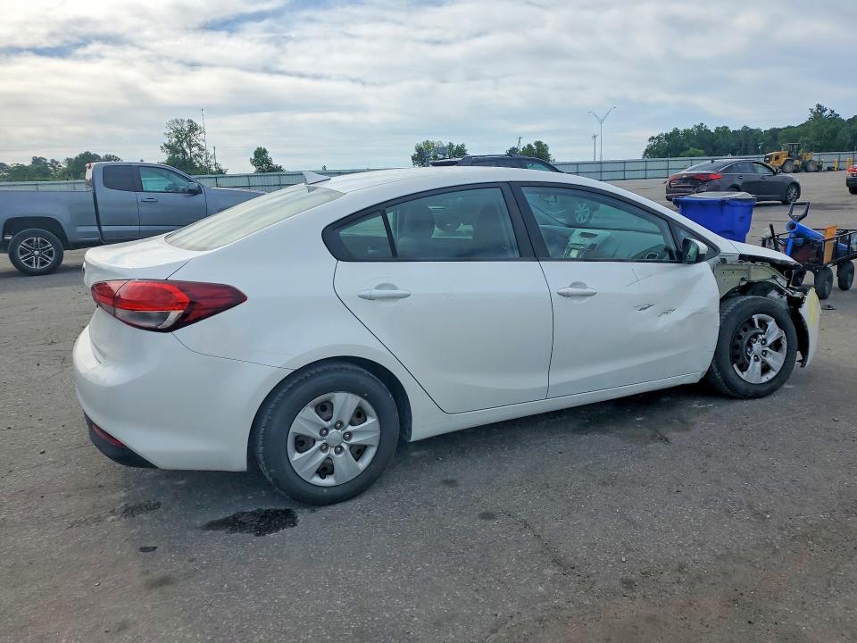 Продажа на аукционе авто 2017 Kia Forte, vin: 3KPFL4A73HE127929, номер лота: 51689666