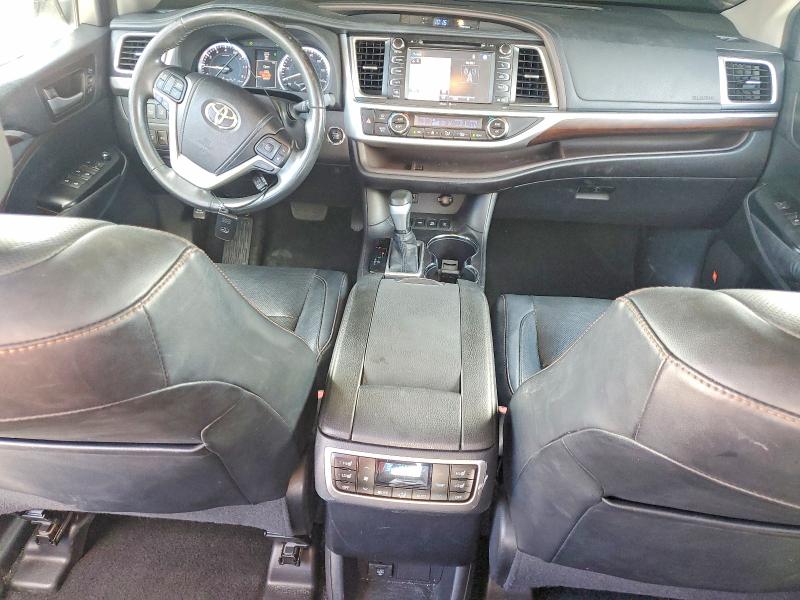 52812446 :رقم المزاد ، 5TDDKRFH5FS075585 vin ، 2015 Toyota Highlander مزاد بيع