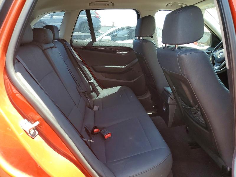 53946886 :رقم المزاد ، WBAVM1C5XFV314478 vin ، 2015 Bmw X1 مزاد بيع