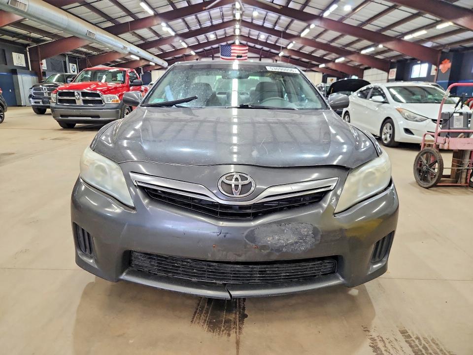 2011 Toyota Camry მანქანა იყიდება აუქციონზე, vin: 4T1BB3EK8BU131568, აუქციონის ნომერი: 53690056