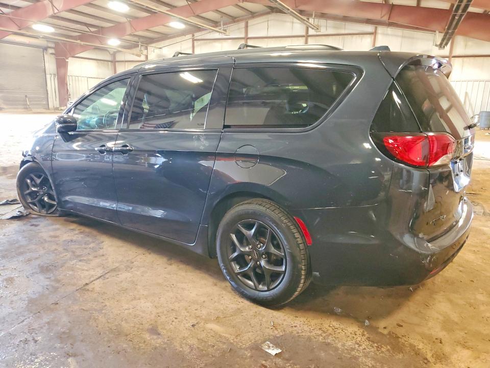 2020 Chrysler Pacifica მანქანა იყიდება აუქციონზე, vin: 2C4RC1GG6LR217005, აუქციონის ნომერი: 53110276