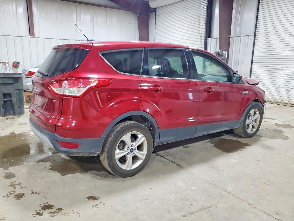 55111526 :رقم المزاد ، 1FMCU0G76FUA39452 vin ، 2015 Ford Escape مزاد بيع