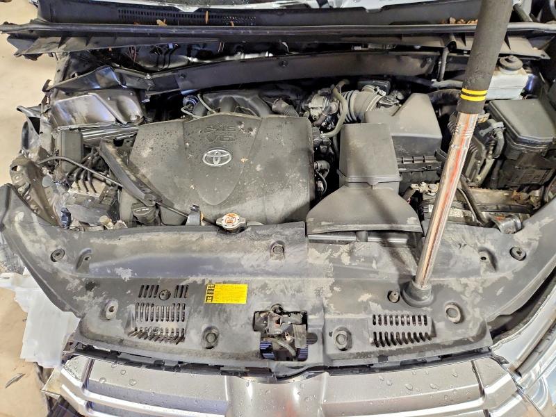 Продаж на аукціоні авто 2019 Toyota Highlander, vin: 5TDBZRFH0KS942632, номер лоту: 54333326