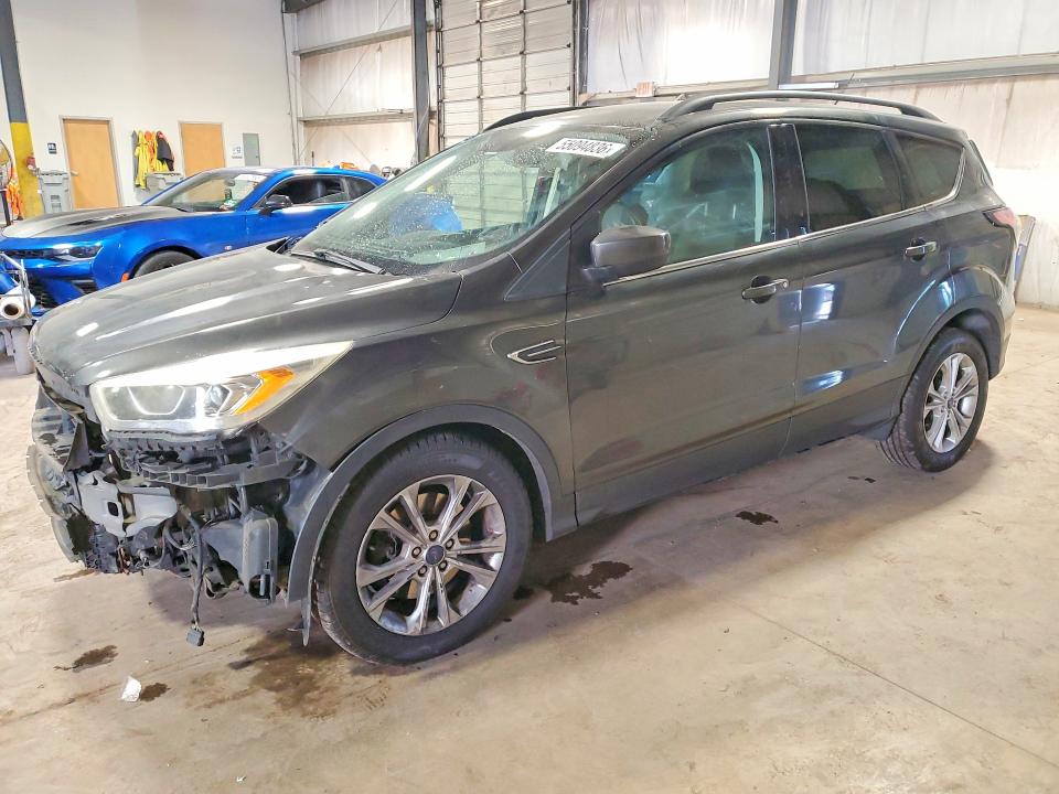 55094836 :رقم المزاد ، 1FMCU9GD1HUE40257 vin ، 2017 Ford Escape مزاد بيع