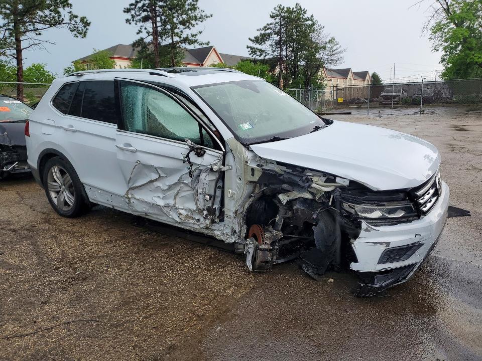 2019 Volkswagen Tiguan მანქანა იყიდება აუქციონზე, vin: 3VV4B7AX6KM026832, აუქციონის ნომერი: 52266476