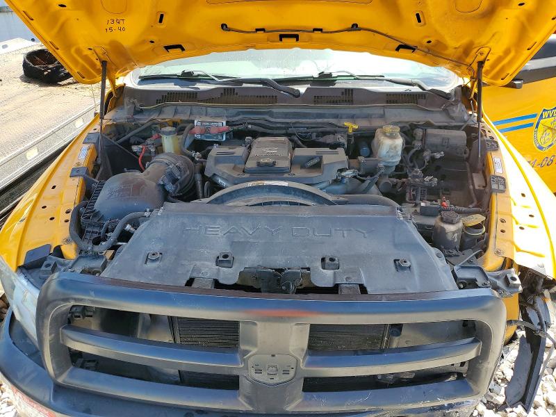 54452486 :رقم المزاد ، 3C7WRNAL5JG338709 vin ، 2018 Ram 5500 مزاد بيع