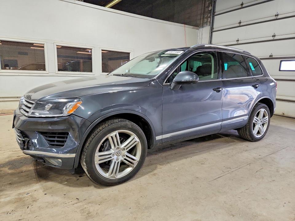 51977156 :رقم المزاد ، WVGEF9BP9GD011449 vin ، 2016 Volkswagen Touareg مزاد بيع