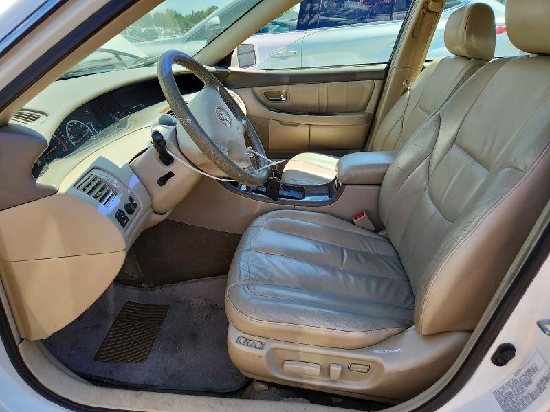 55338946 :رقم المزاد ، 4T1BF28B72U250657 vin ، 2002 Toyota Avalon مزاد بيع