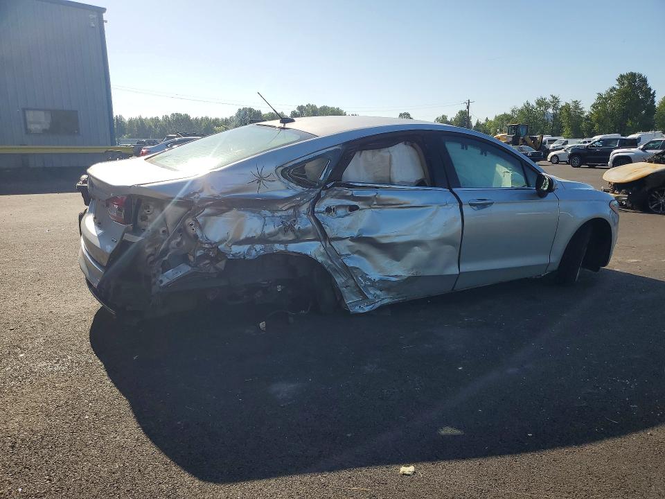 54434046 :رقم المزاد ، 3FA6P0H70JR131346 vin ، 2018 Ford Fusion مزاد بيع