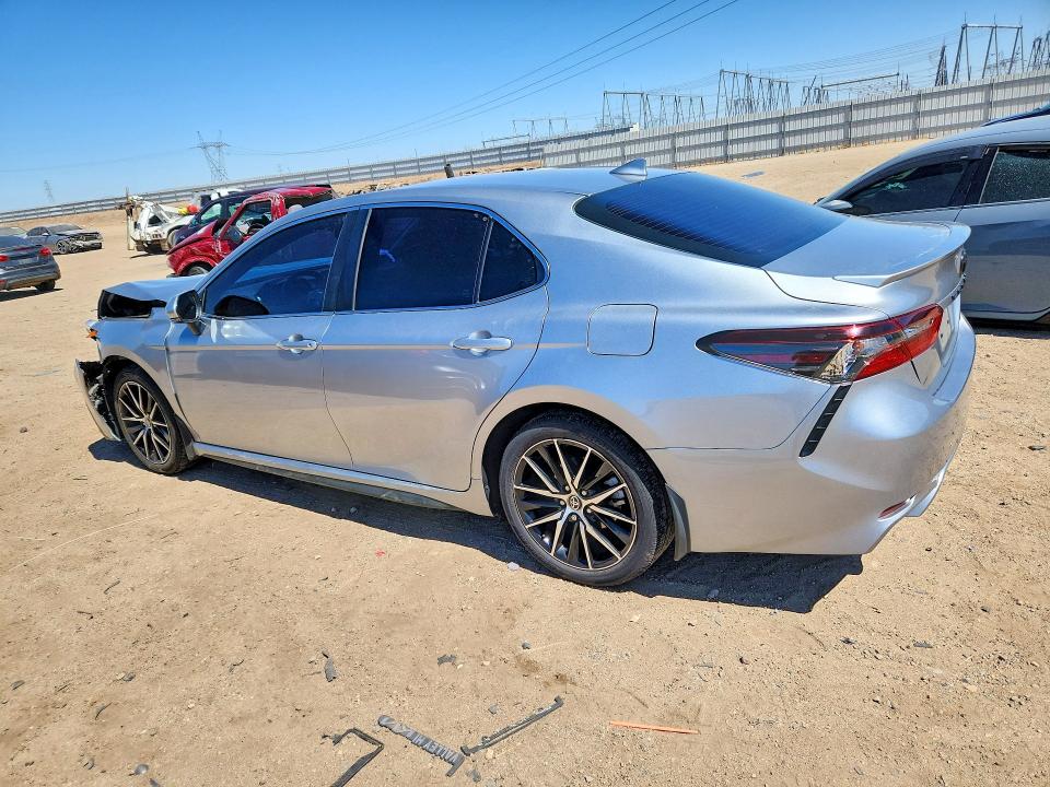 2021 Toyota Camry მანქანა იყიდება აუქციონზე, vin: 4T1T11AK3MU579706, აუქციონის ნომერი: 54023976