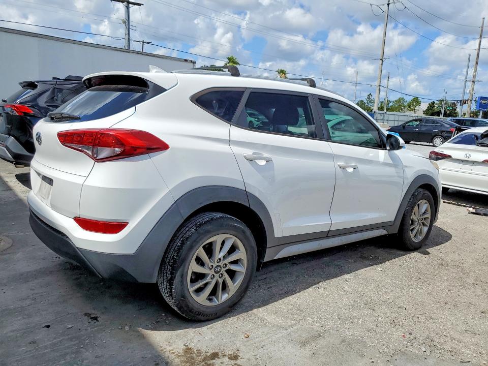 2018 Hyundai Tucson მანქანა იყიდება აუქციონზე, vin: KM8J33A41JU667177, აუქციონის ნომერი: 53739546