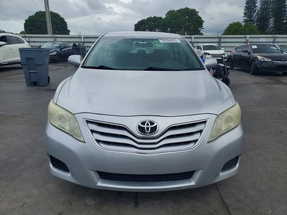 54394826 :رقم المزاد ، 4T1BF3EK3BU196073 vin ، 2011 Toyota Camry مزاد بيع