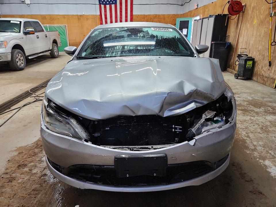Продажа на аукционе авто 2015 Chrysler 200, vin: 1C3CCCBB1FN608663, номер лота: 52904966