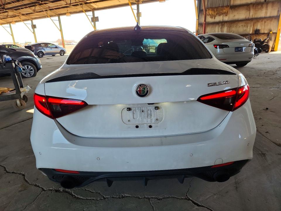 Продаж на аукціоні авто 2017 Alfa Romeo Giulia, vin: ZARFAEBNXH7544544, номер лоту: 54596036