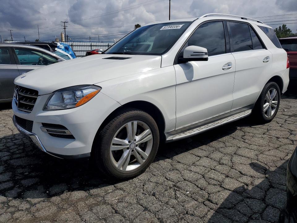 52396556 :رقم المزاد ، 4JGDA5JBXFA561672 vin ، 2015 Mercedes-benz Ml مزاد بيع