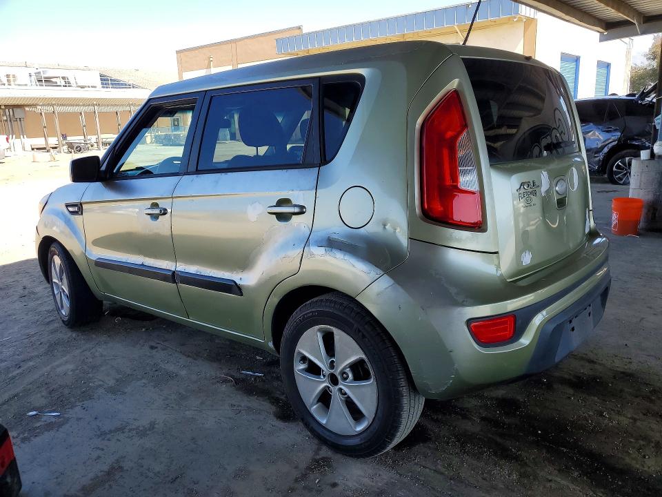 54081656 :رقم المزاد ، KNDJT2A57D7570186 vin ، 2013 Kia Soul مزاد بيع