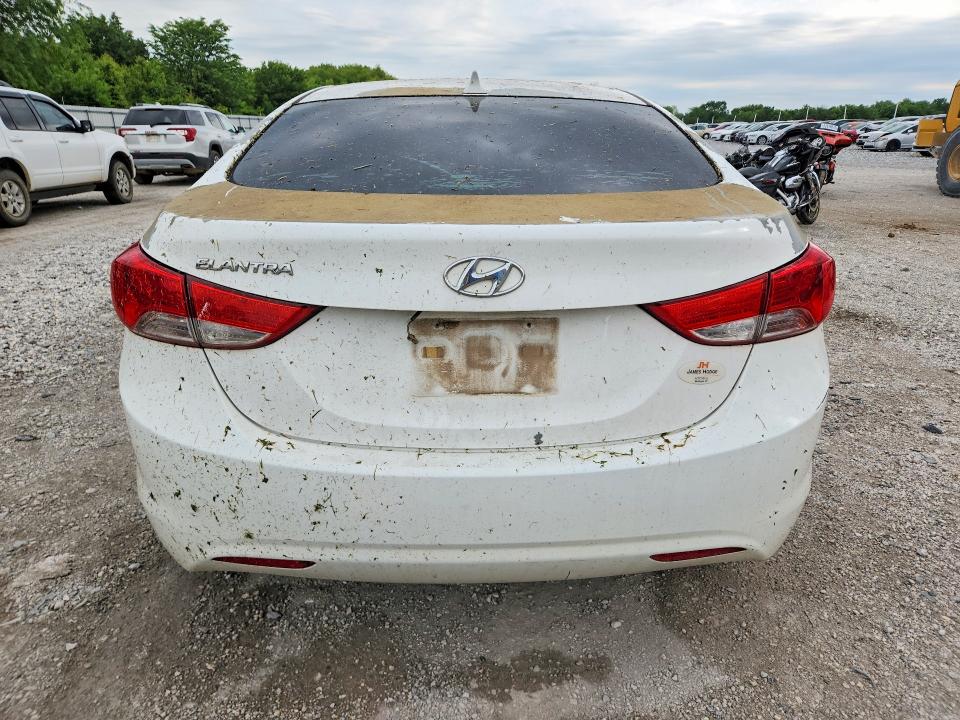 2013 Hyundai Elantra მანქანა იყიდება აუქციონზე, vin: 5NPDH4AE8DH325645, აუქციონის ნომერი: 52962326