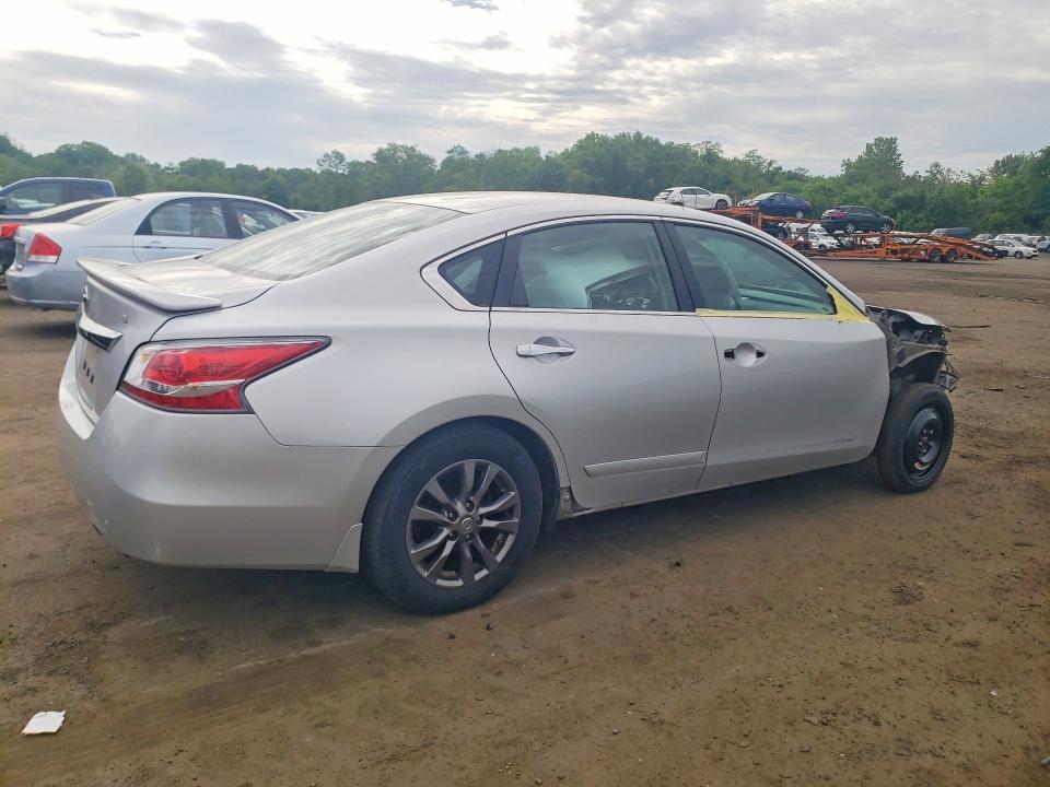 2015 Nissan Altima მანქანა იყიდება აუქციონზე, vin: 1N4AL3AP9FC213759, აუქციონის ნომერი: 55014516