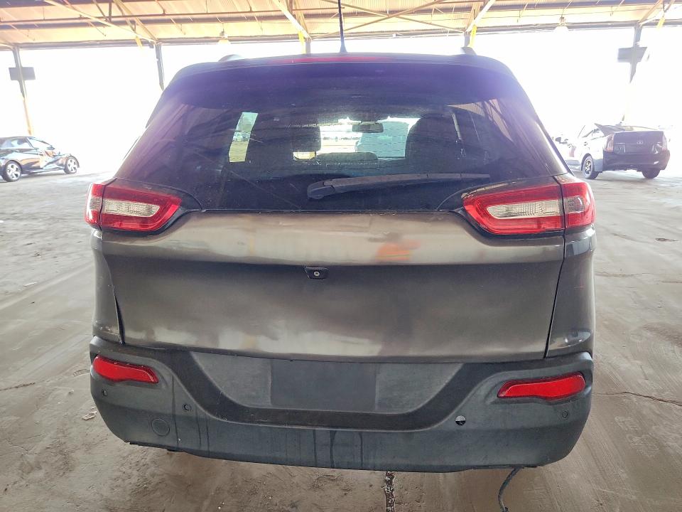 54855176 :رقم المزاد ، 1C4PJLCB7FW560288 vin ، 2015 Jeep Cherokee مزاد بيع