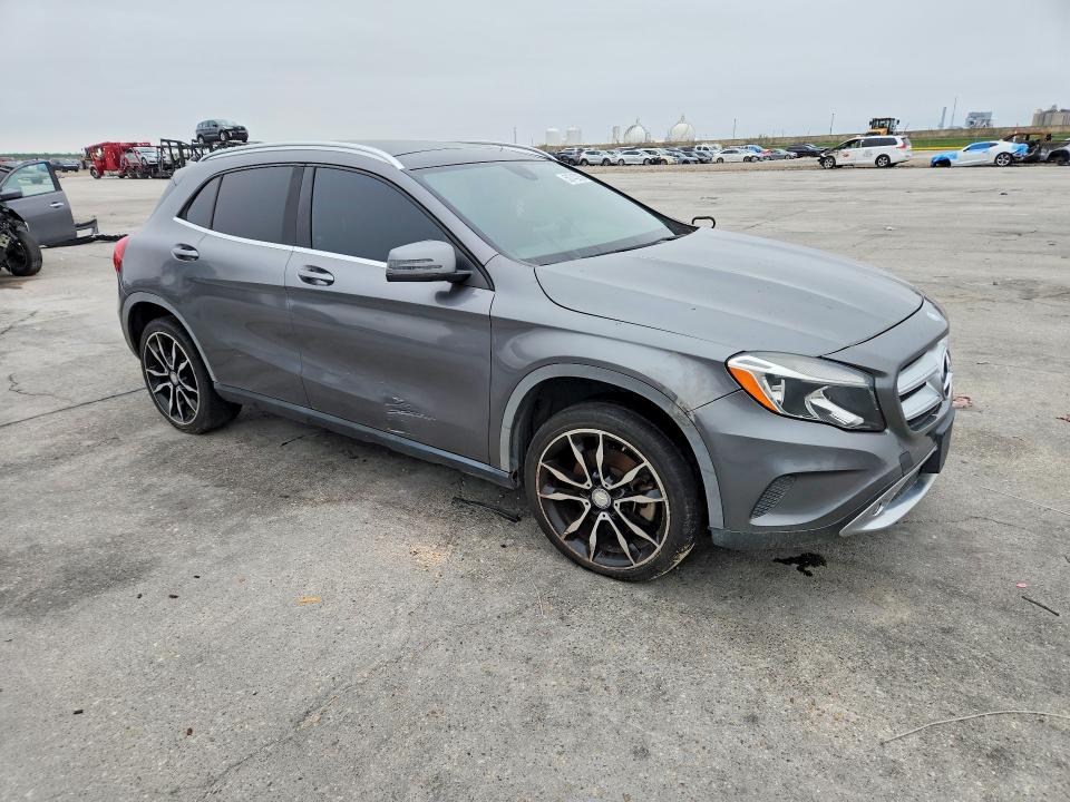 50743256 :رقم المزاد ، WDCTG4EB9GJ207379 vin ، 2016 Mercedes-benz Gla مزاد بيع
