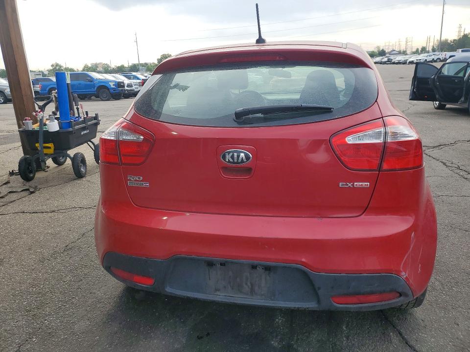 55363896 :رقم المزاد ، KNADN5A31E6416472 vin ، 2014 Kia Rio مزاد بيع
