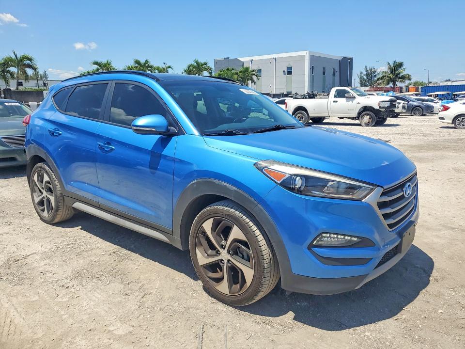 52240396 :رقم المزاد ، KM8J33A26HU560893 vin ، 2017 Hyundai Tucson مزاد بيع