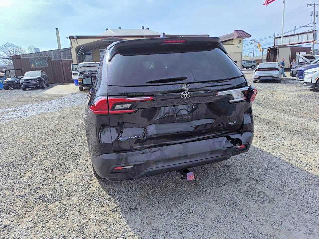 Продажа на аукционе авто 2024 Toyota Grand Highlander Hybrid, vin: 5TDACAB56RS015199, номер лота: 54215366
