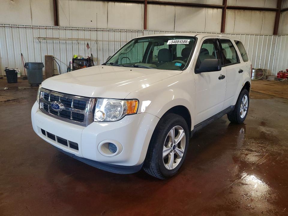 2010 Ford Escape მანქანა იყიდება აუქციონზე, vin: 1FMCU0C73AKC65944, აუქციონის ნომერი: 54084586