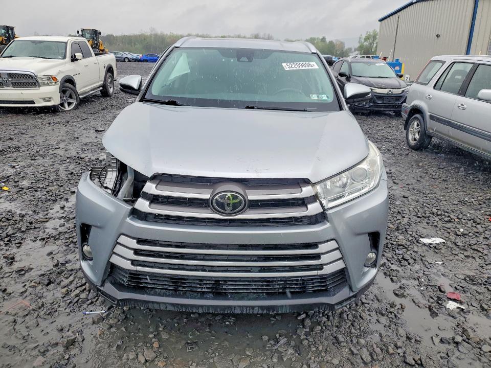 Aukcja sprzedaży 2018 Toyota Highlander, vin: 5TDJZRFHXJS906683, numer aukcji: 52209896