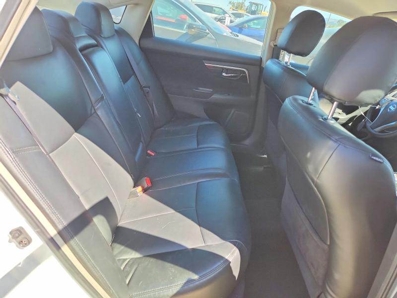 2013 Nissan Altima მანქანა იყიდება აუქციონზე, vin: 1N4AL3AP5DC200701, აუქციონის ნომერი: 53769136