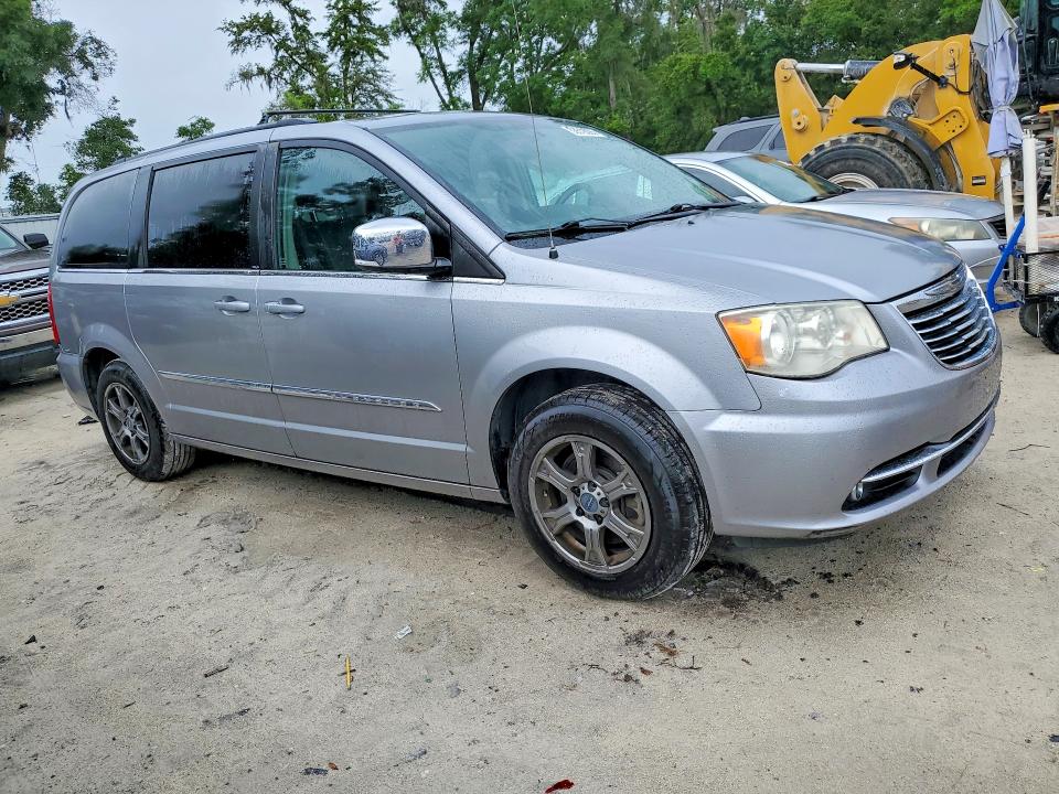 2013 Chrysler Town & Country მანქანა იყიდება აუქციონზე, vin: 2C4RC1CG1DR583588, აუქციონის ნომერი: 53518026