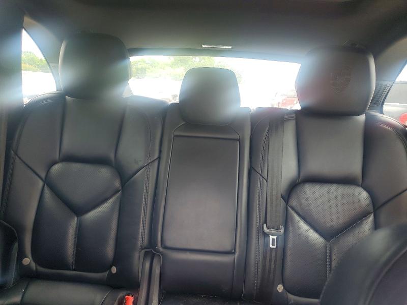 52412776 :رقم المزاد ، WP1AA2A29JKA02606 vin ، 2018 Porsche Cayenne مزاد بيع