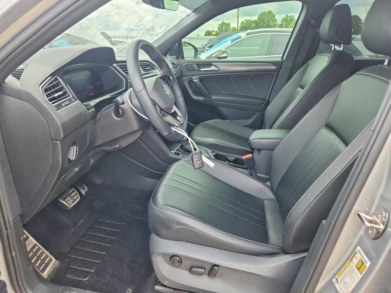 Продажа на аукционе авто 2022 Volkswagen Tiguan, vin: 3VV8B7AX6NM095705, номер лота: 54874686