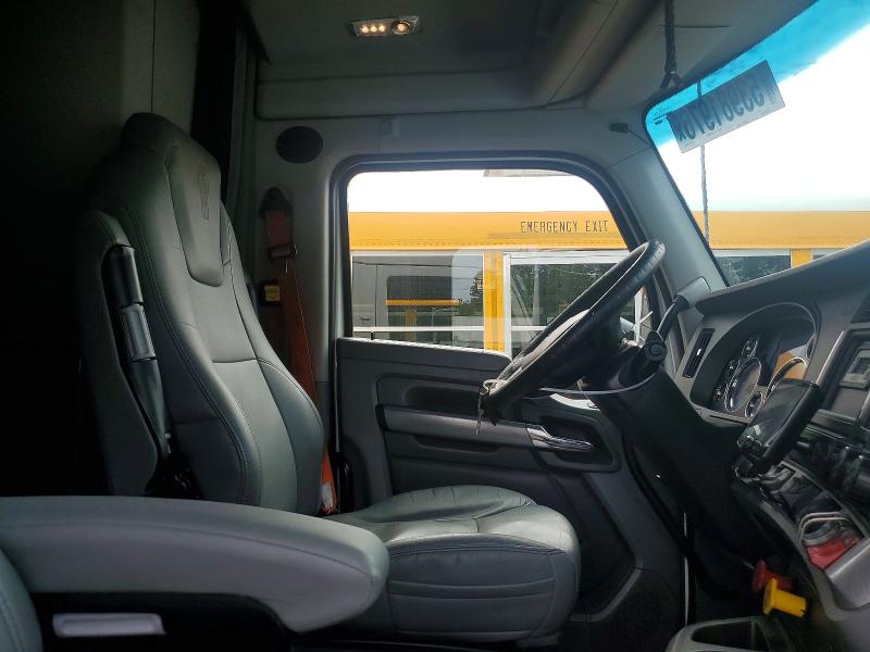 Продажа на аукционе авто 2018 Kenworth Tractor, vin: 1XKYD49X0JJ131525, номер лота: 53981976