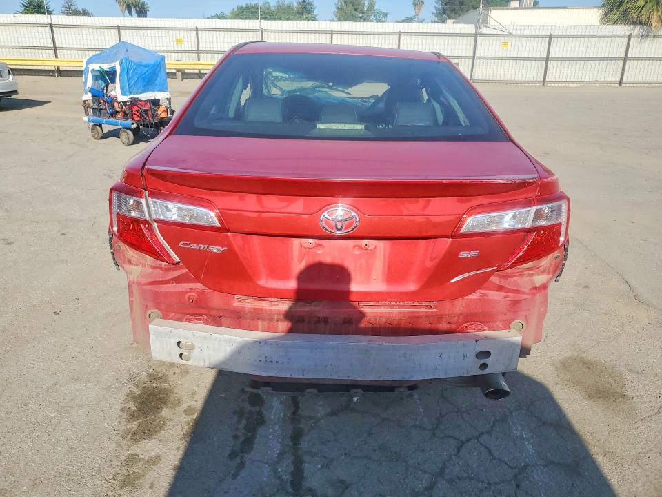 53744466 :رقم المزاد ، 4T1BF1FK7CU619032 vin ، 2012 Toyota Camry مزاد بيع