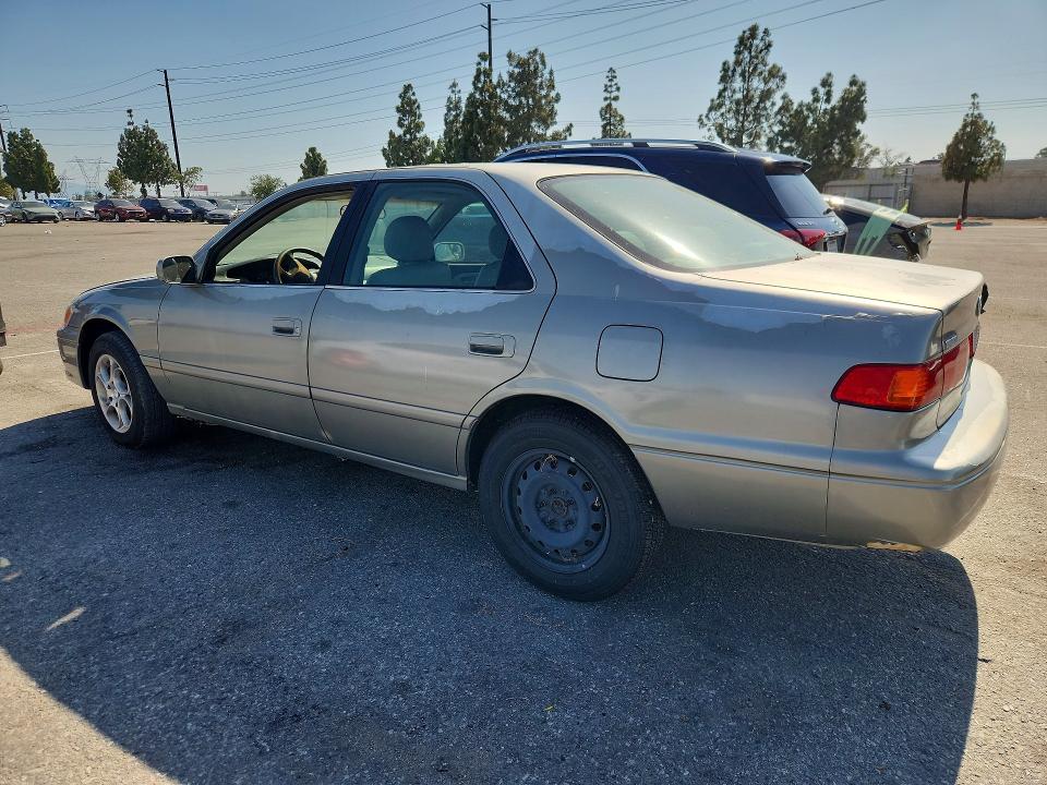 54489716 :رقم المزاد ، JT2BG22K3Y0438367 vin ، 2000 Toyota Camry مزاد بيع