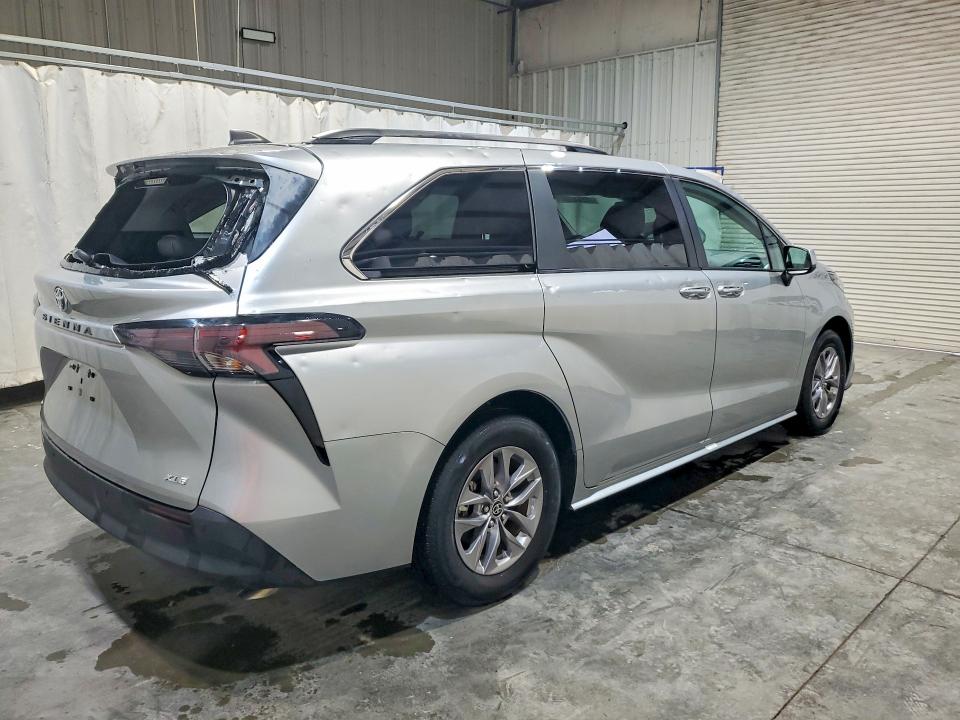 54811866 :رقم المزاد ، 5TDYRKEC1SS243923 vin ، 2025 Toyota Sienna مزاد بيع