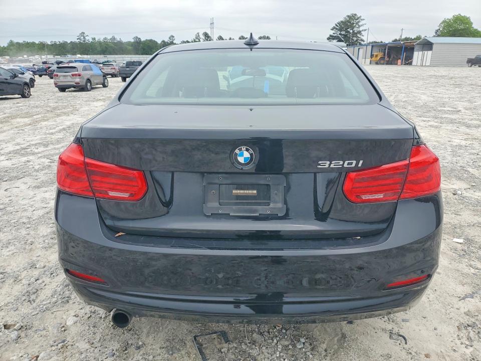 52044866 :رقم المزاد ، WBA8E1G53GNT36926 vin ، 2016 Bmw 320 مزاد بيع