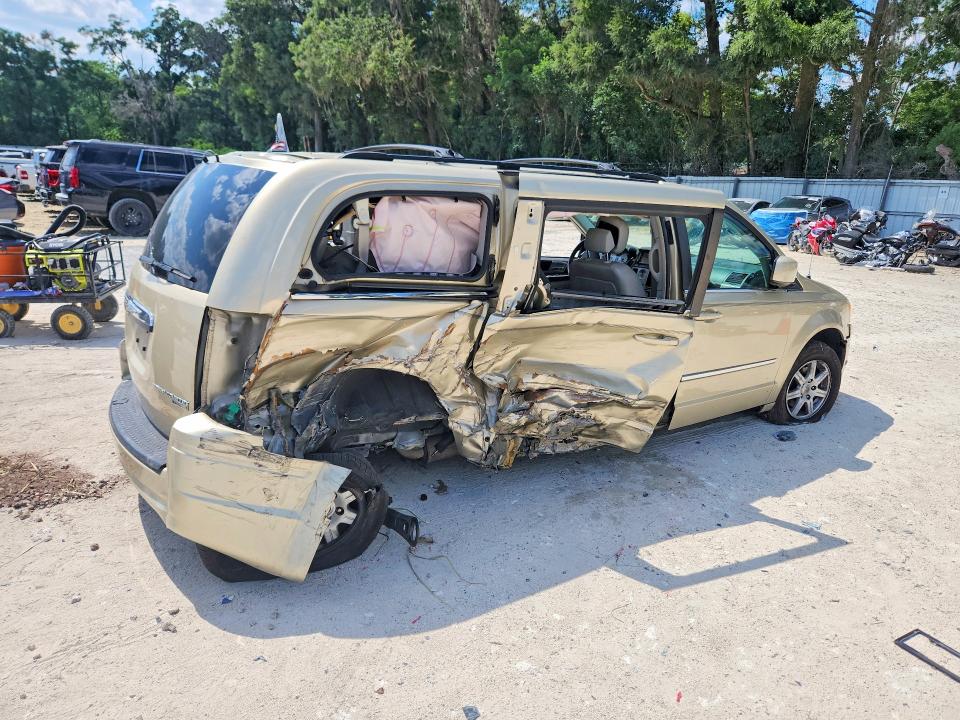 53577746 :رقم المزاد ، 2A4RR8DX7AR376960 vin ، 2010 Chrysler Town & Country مزاد بيع