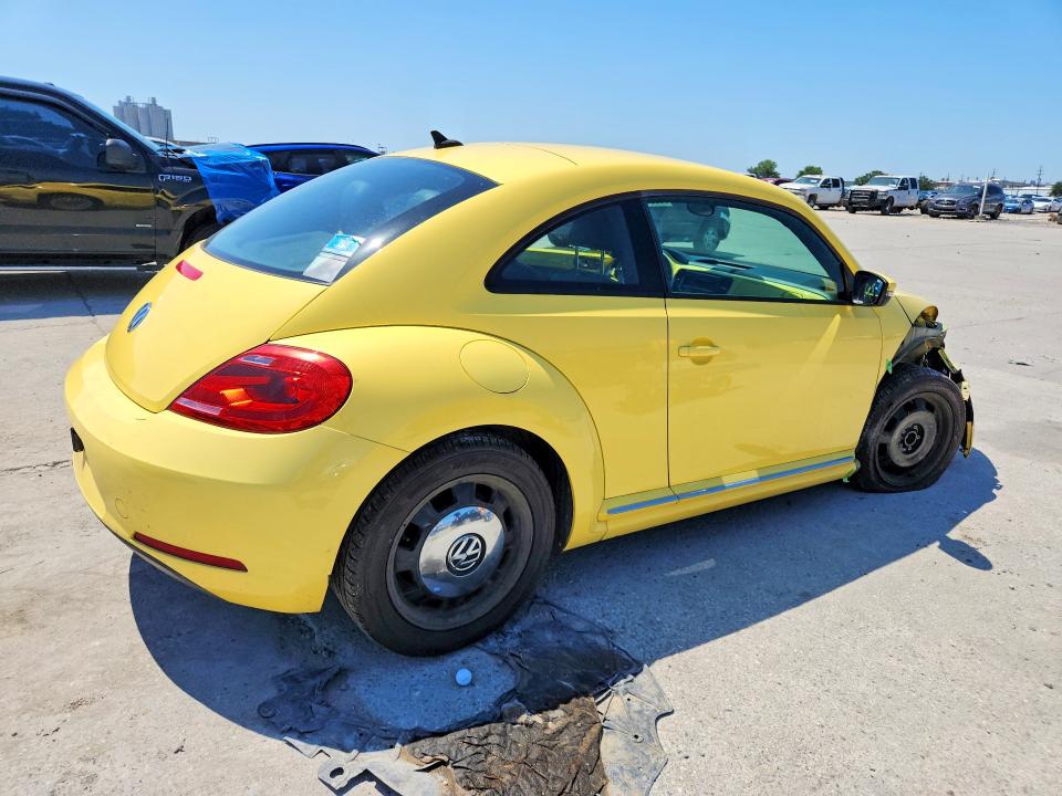 53617916 :رقم المزاد ، 3VWJX7AT2EM601042 vin ، 2014 Volkswagen Beetle مزاد بيع