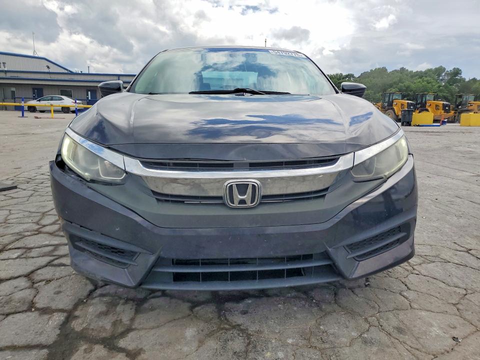 54792776 :رقم المزاد ، 2HGFC2F52GH511703 vin ، 2016 Honda Civic مزاد بيع