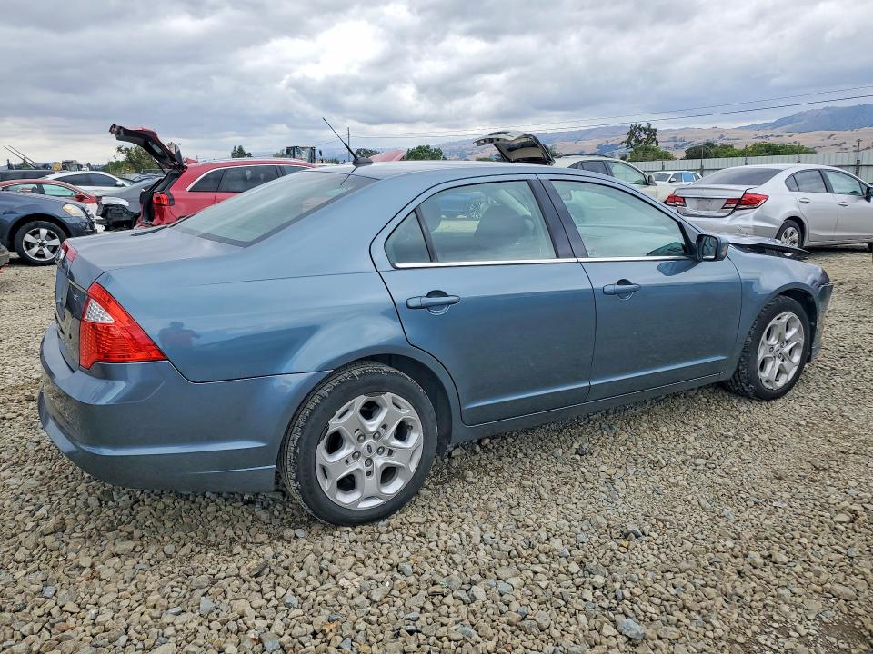 55580246 :رقم المزاد ، 3FAHP0HA4BR173444 vin ، 2011 Ford Fusion مزاد بيع