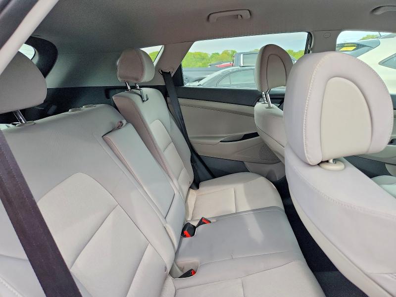 53042146 :رقم المزاد ، KM8J3CA40HU545582 vin ، 2017 Hyundai Tucson مزاد بيع