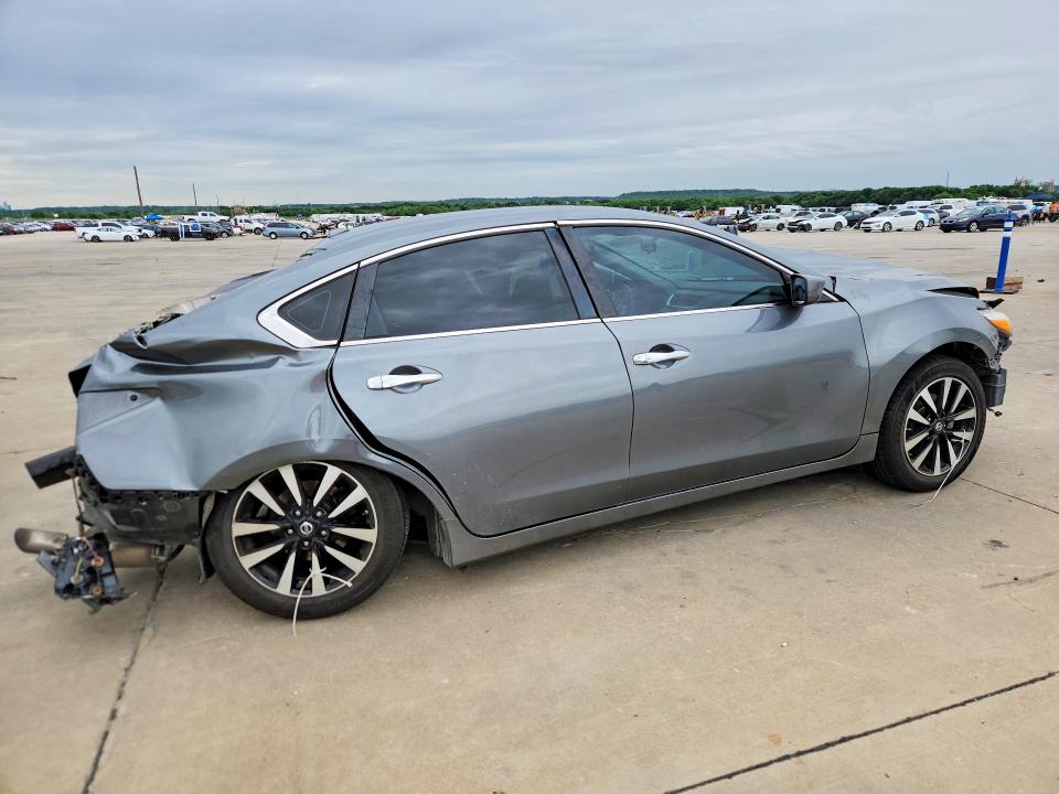 Продаж на аукціоні авто 2018 Nissan Altima, vin: 1N4AL3AP7JC234585, номер лоту: 51803486