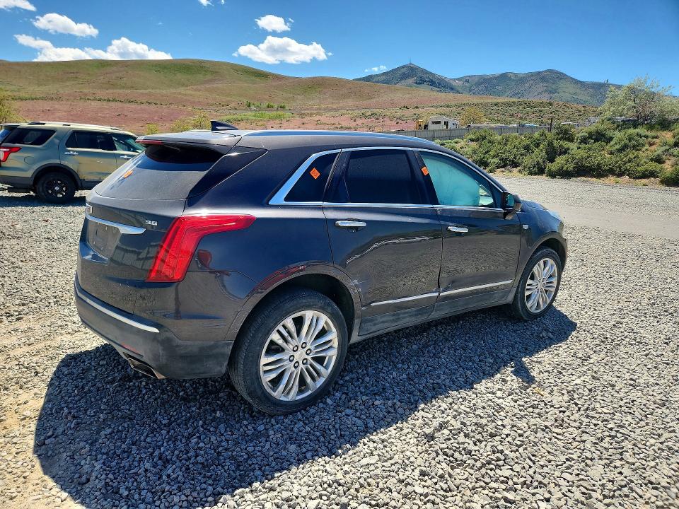 53616026 :رقم المزاد ، 1GYKNFRS4JZ232383 vin ، 2018 Cadillac Xt5 مزاد بيع