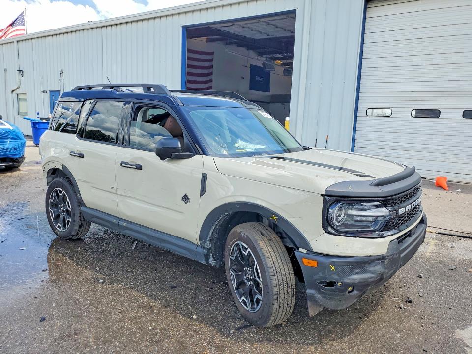 54686486 :رقم المزاد ، 3FMCR9CN5SRE72420 vin ، 2025 Ford Bronco Sport مزاد بيع