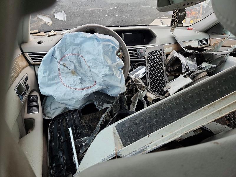 51279686 :رقم المزاد ، WDDHH8HB8BA303689 vin ، 2011 Mercedes-benz E مزاد بيع
